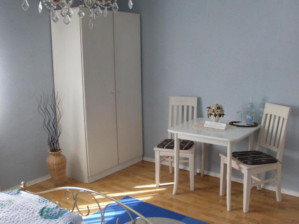 Hotel Martinsklause Meckesheim Quarto foto