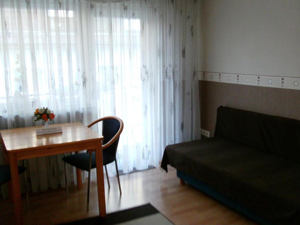 Hotel Martinsklause Meckesheim Quarto foto