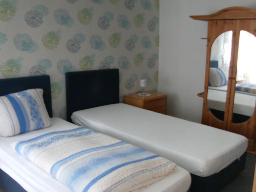 Hotel Martinsklause Meckesheim Quarto foto