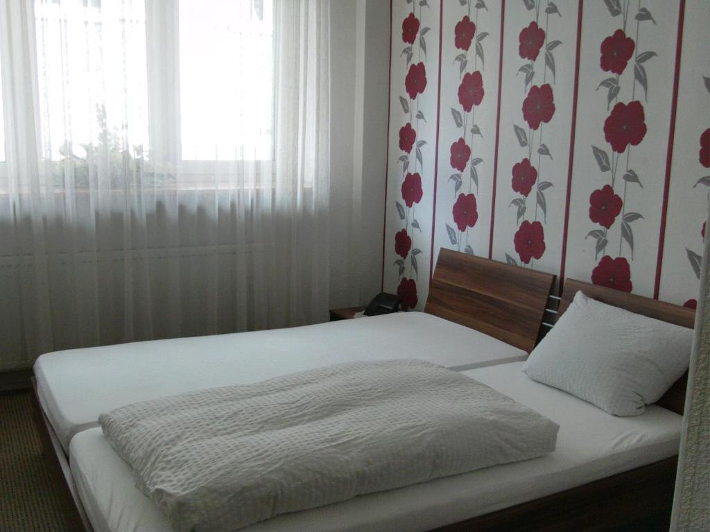 Hotel Martinsklause Meckesheim Quarto foto