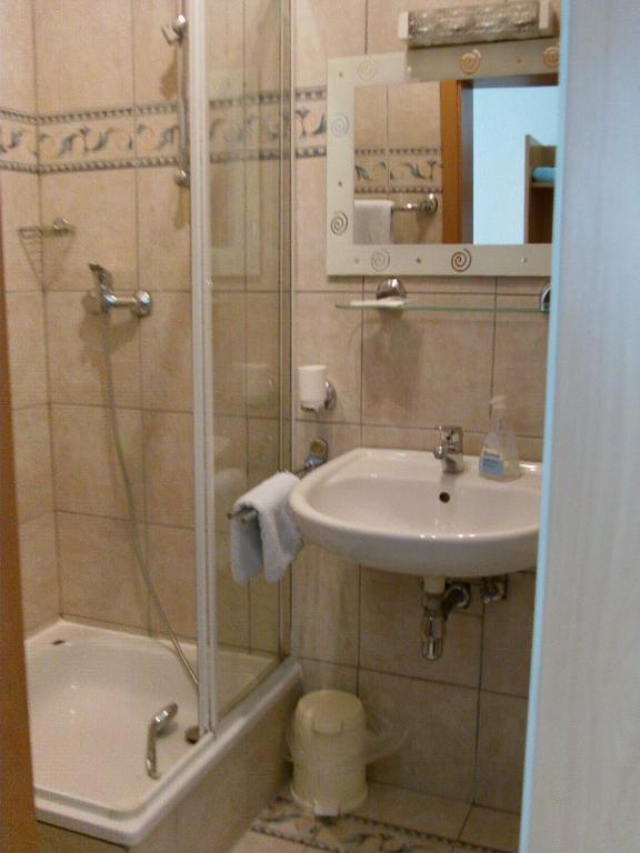 Hotel Martinsklause Meckesheim Quarto foto
